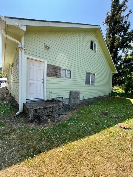 More Photos Of 31080 US 101 S, Hebo Storefront Retail Residential For Sale