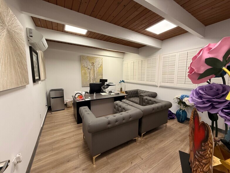 More Photos Of 15305 S Normandie Ave, Gardena Loft Creative Space For Lease