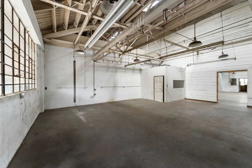 More Photos Of 1110 Colusa St, Vallejo Auto Repair For Sale