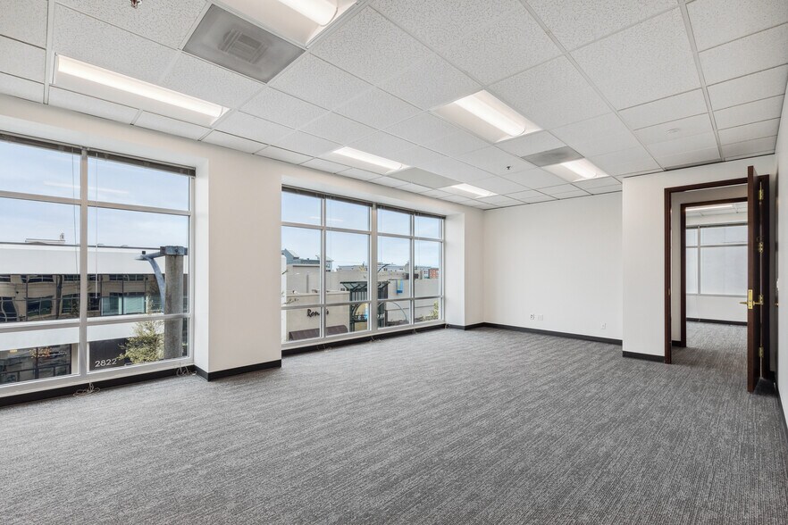More Photos Of 2825 Colby Ave, Everett Office For Lease