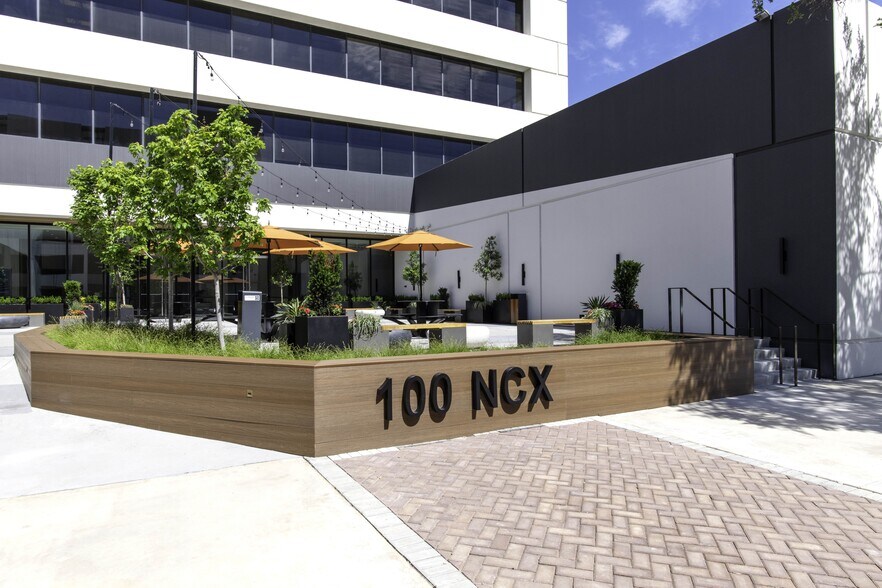More Photos Of 100 N Central Expy, Richardson Coworking Space