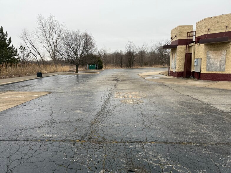 More Photos Of 2707 E Sauk Trl, Chicago Heights Fast Food For Sale