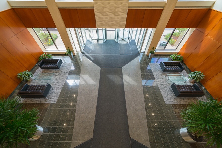 More Photos Of 900 Tower Dr, Troy Office For Lease