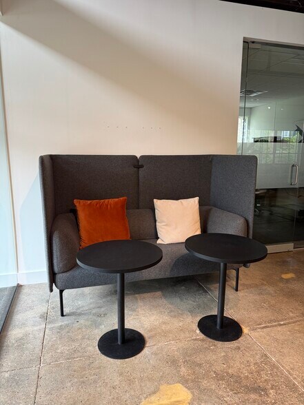 More Photos Of 4406 Beard Ave S, Minneapolis Coworking Space