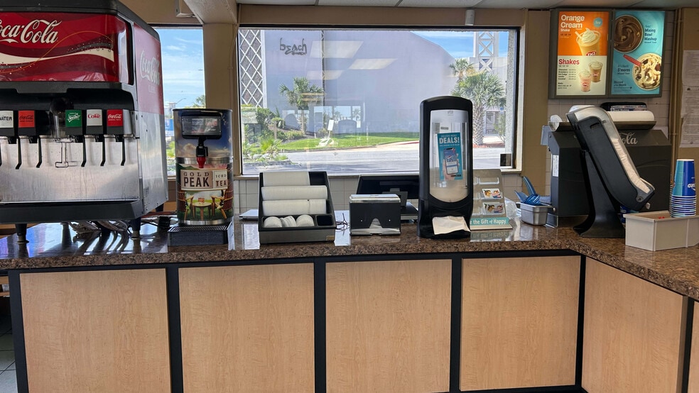 More Photos Of 902 3rd St N, Jacksonville Beach Fast Food For Sale