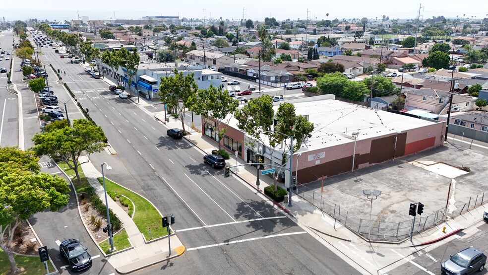 More Photos Of 16607-16617 Hawthorne Blvd, Lawndale Storefront For Sale