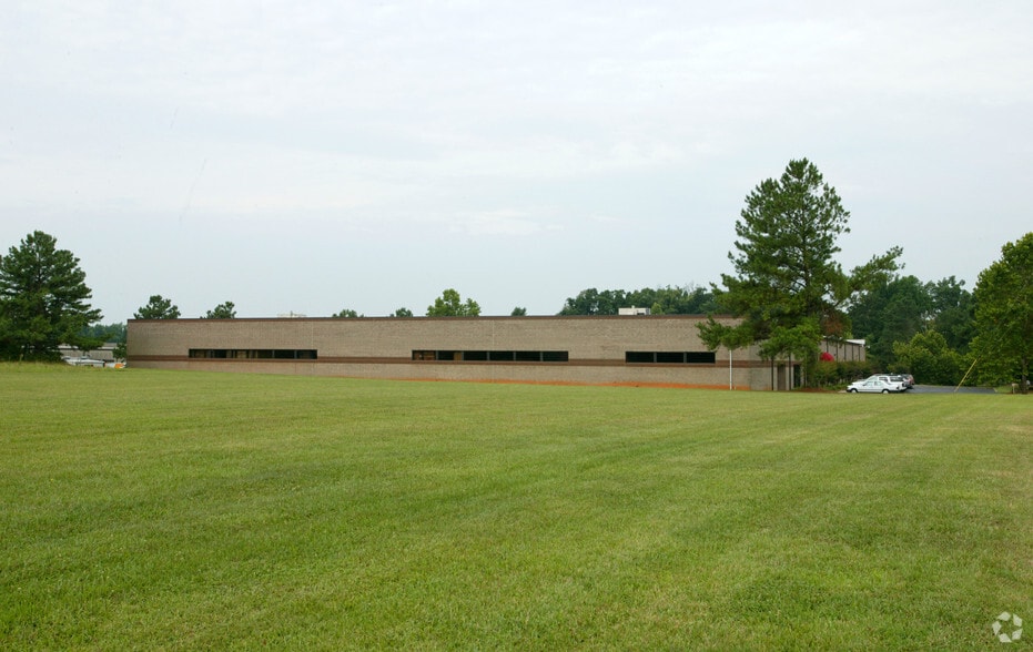 More Photos Of 1403 S Third St, Mebane Warehouse For Lease