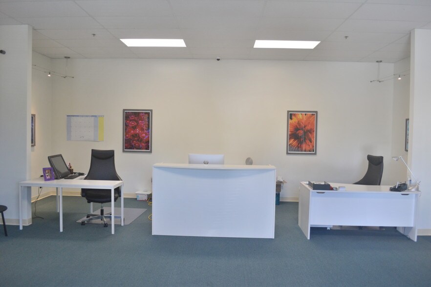 More Photos Of 1130 Industrial Ave, Petaluma Light Manufacturing For Sale