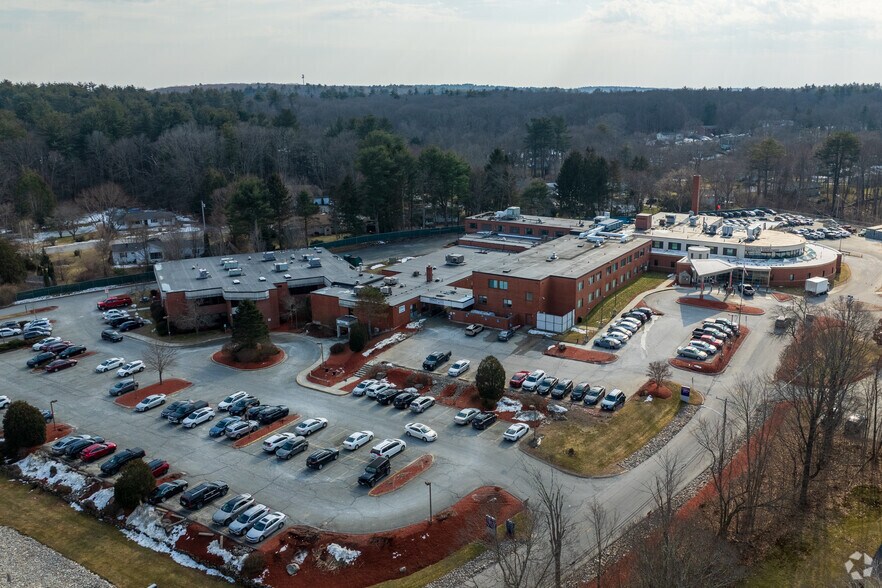 More Photos Of 340 Thompson Rd, Webster Hospital For Lease