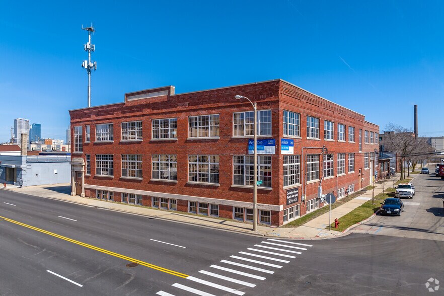 Primary Photo Of 120 E Mineral St, Milwaukee Office For Sale