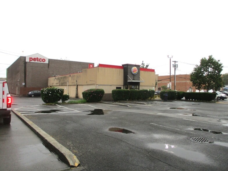 More Photos Of 2343 Utica Ave, Brooklyn General Retail For Lease