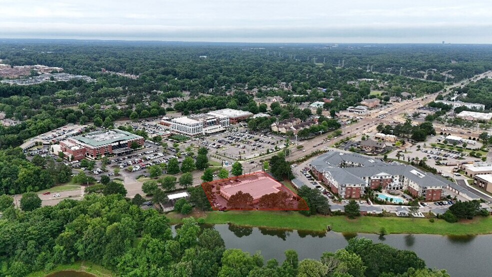 More Photos Of 7910-7938 Wolf River Blvd, Germantown Storefront Retail Office For Lease