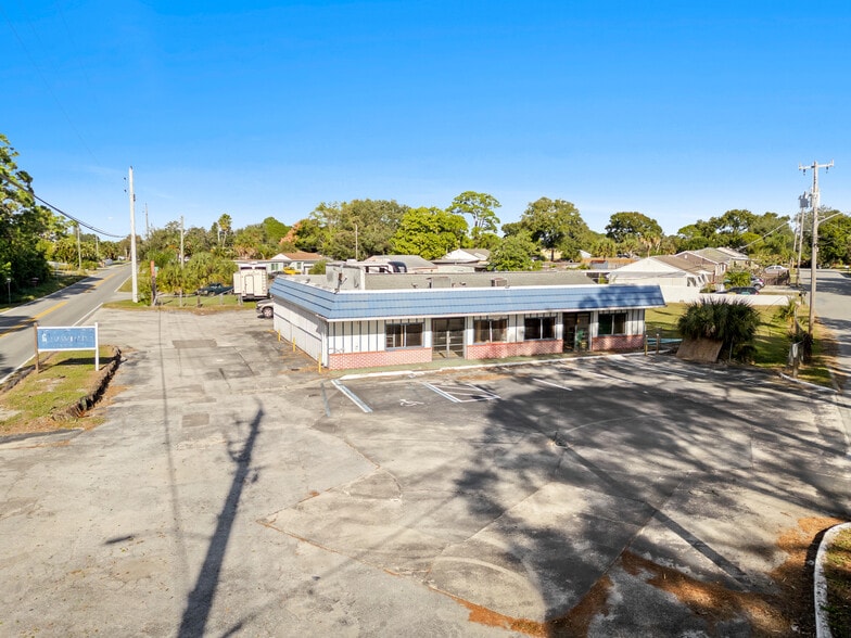 More Photos Of 1310 S Tropical Trl, Merritt Island General Retail For Sale