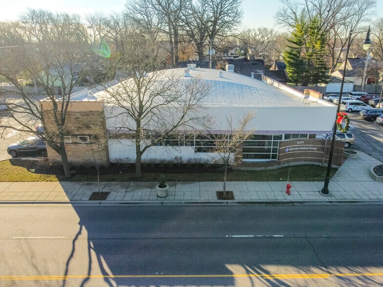 More Photos Of 6131 W Dempster St, Morton Grove Medical For Sale