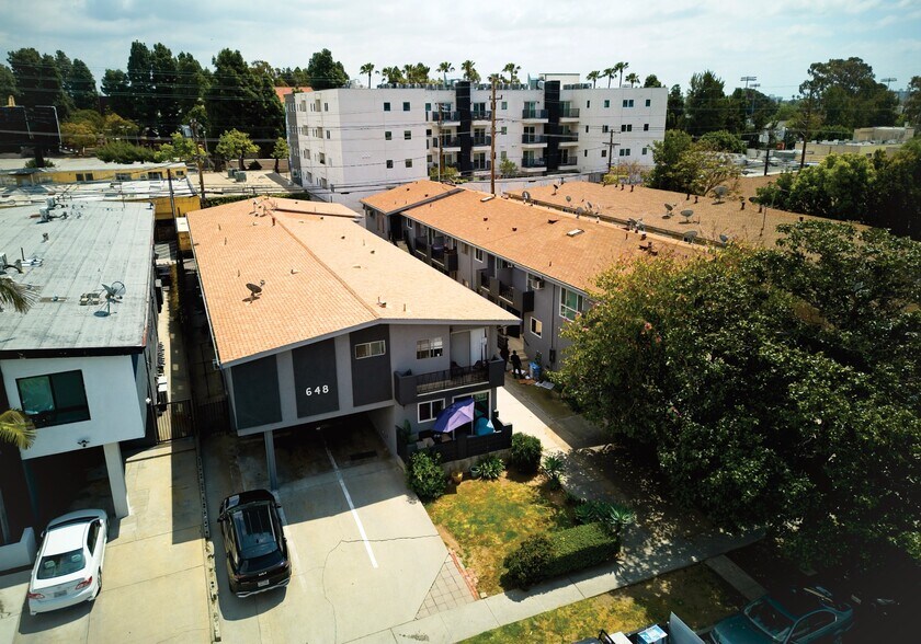 More Photos Of 648 N Hayworth Ave, Los Angeles Apartments For Sale