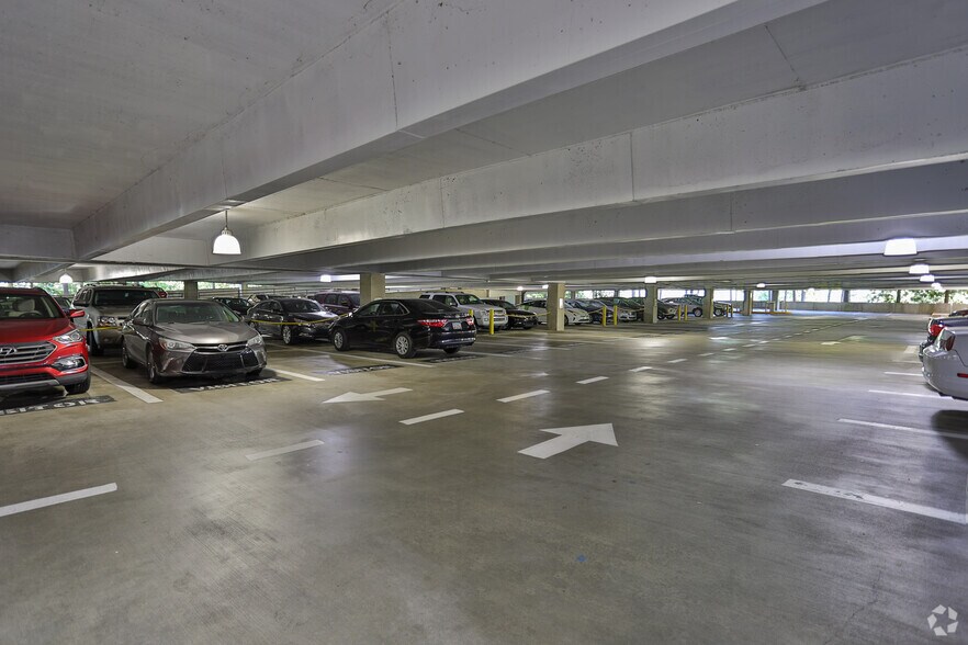 More Photos Of 1000 Parkwood Cir SE, Atlanta Office For Lease