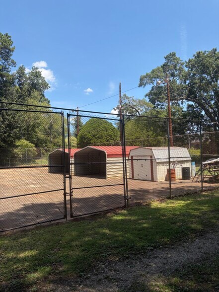 More Photos Of 15 School St, Taylors Warehouse For Lease