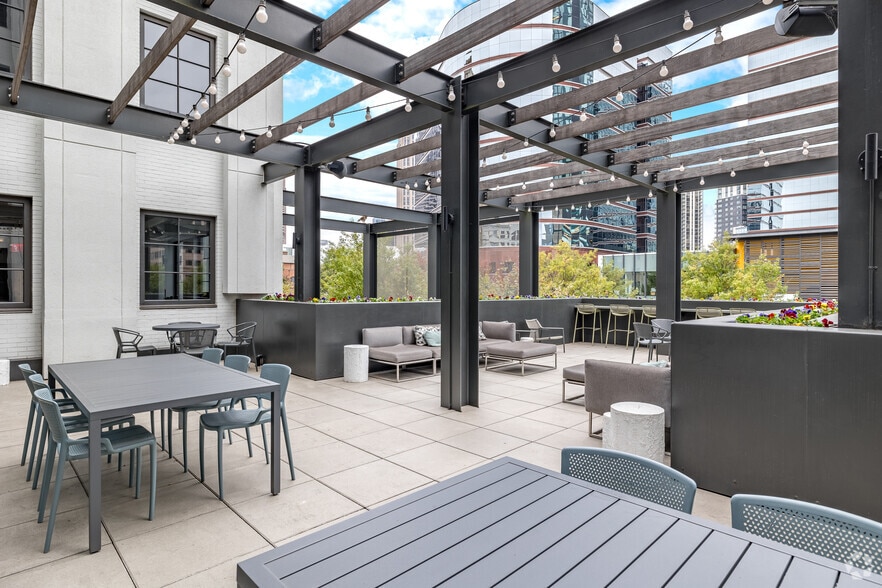 More Photos Of 1375 Peachtree St NE, Atlanta Office For Lease