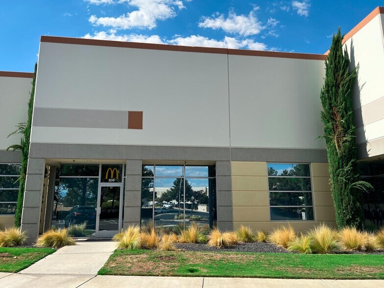 More Photos Of 42913 Capital Dr, Lancaster Light Manufacturing For Sale