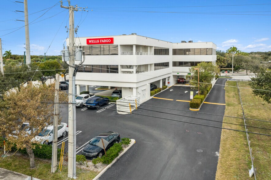 More Photos Of 250 Tequesta Dr, Tequesta Office For Sale