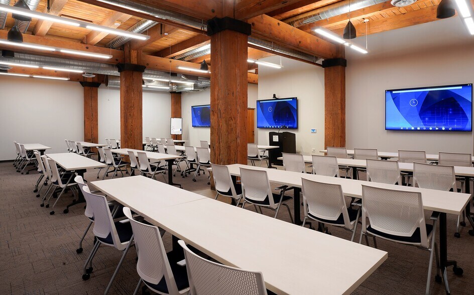 More Photos Of 100-116 N 6th St, Minneapolis Office For Lease