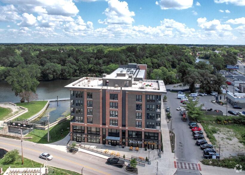 More Photos Of 6311 E Westfield Blvd, Indianapolis Apartments For Lease