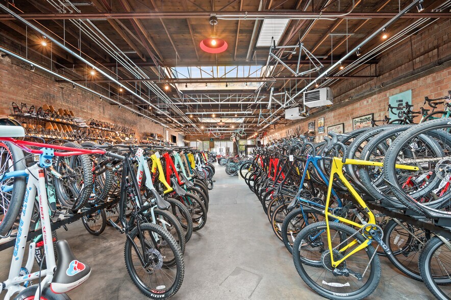 More Photos Of 150 E 800 S, Salt Lake City Storefront Retail Office For Sale