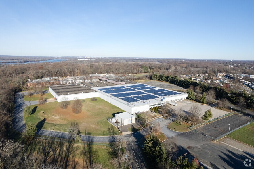 More Photos Of 201 Elizabeth St, Bordentown Warehouse For Lease