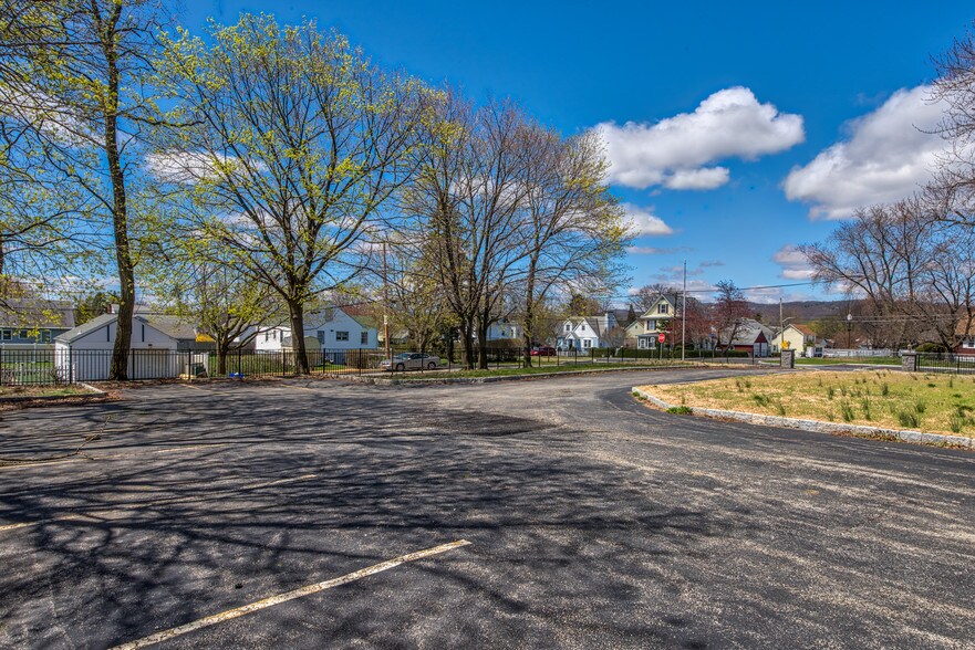 More Photos Of 97 Broadway, Verplanck Funeral Home For Lease