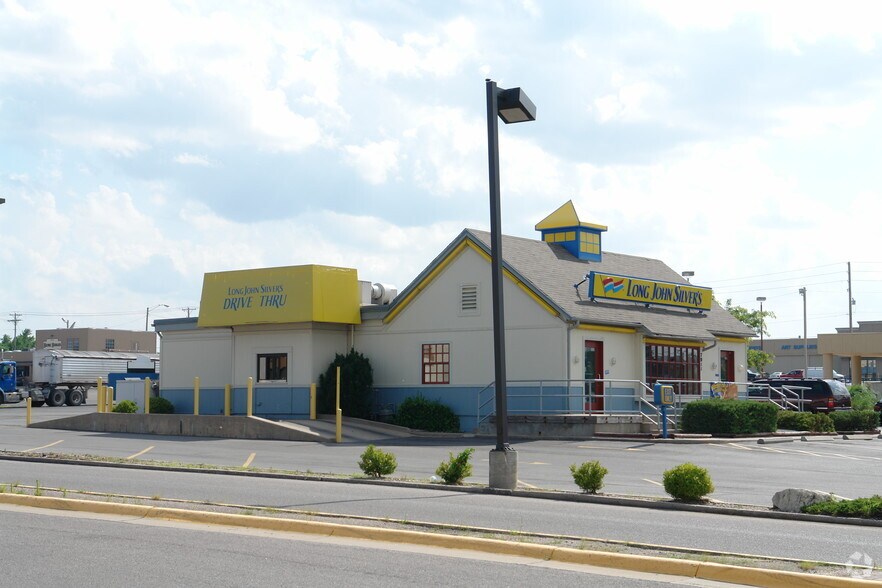 Primary Photo Of 7011 W Central Ave, Wichita Unknown For Lease