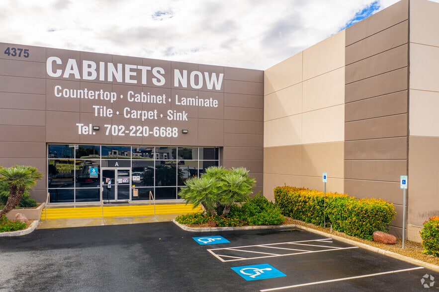 More Photos Of 4375 S Valley View Blvd, Las Vegas Warehouse For Lease
