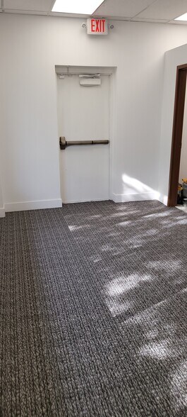 More Photos Of 5420 Northwest Radial Hwy, Omaha General Retail For Lease