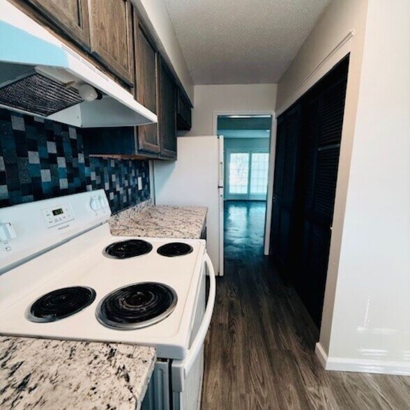 More Photos Of 416 Lake St, Sikeston Apartments For Sale