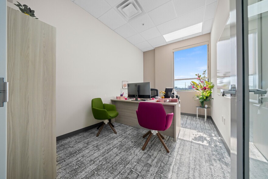 More Photos Of 1930 SW 38th Ave, Ocala Office For Lease