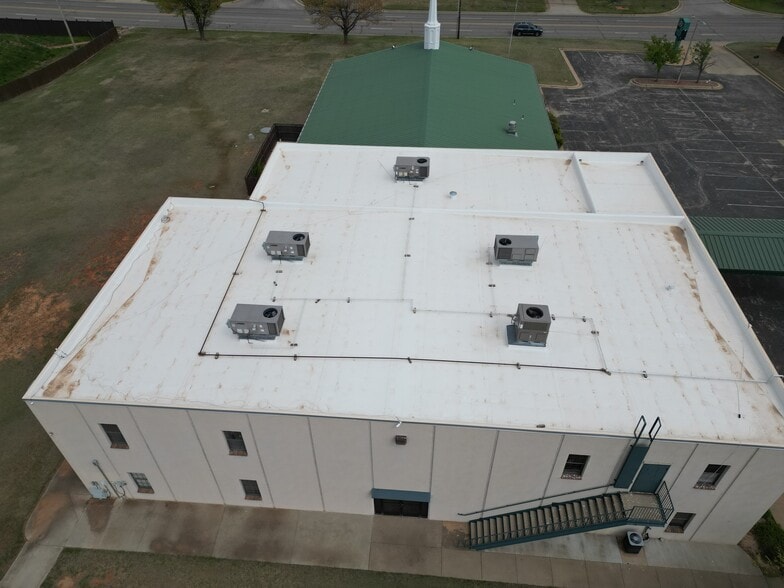 More Photos Of 10901 S Santa Fe Ave, Oklahoma City Religious Facility For Sale