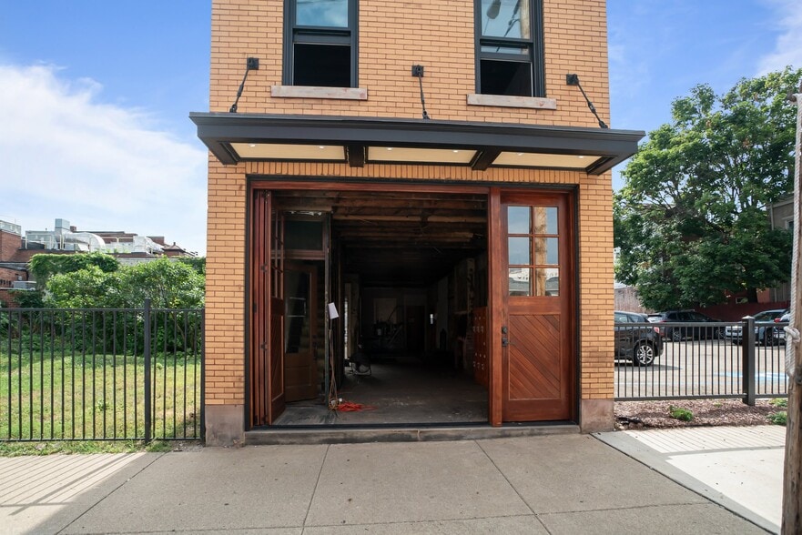 More Photos Of 711 James St, Pittsburgh Storefront Retail Residential For Sale
