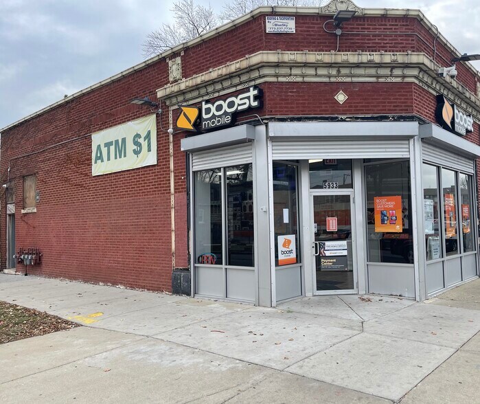 More Photos Of 5933-5945 W Division St, Chicago Storefront For Sale