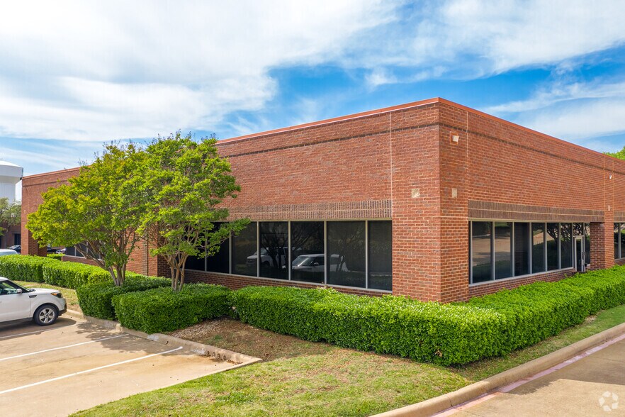 More Photos Of 1340 W Walnut Hill Ln, Irving Skilled Nursing Facility For Lease