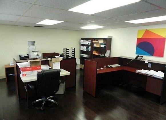 More Photos Of 13977-13981 SW 140th St, Miami Light Distribution For Sale