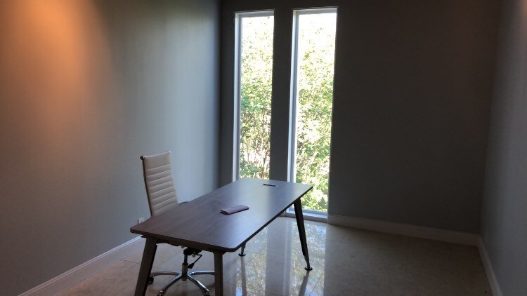 More Photos Of 8403 Westglen Dr, Houston Flex For Sale