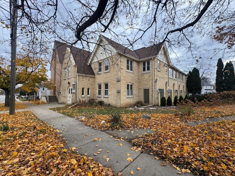 Primary Photo Of 125 E State St, Burlington Specialty For Sale