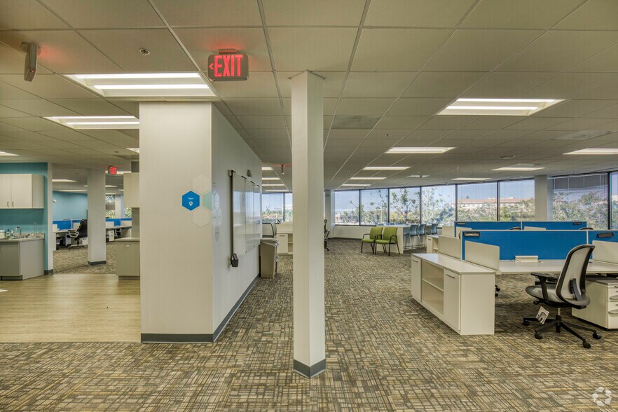 More Photos Of 5404 Cypress Center Dr, Tampa Office For Lease