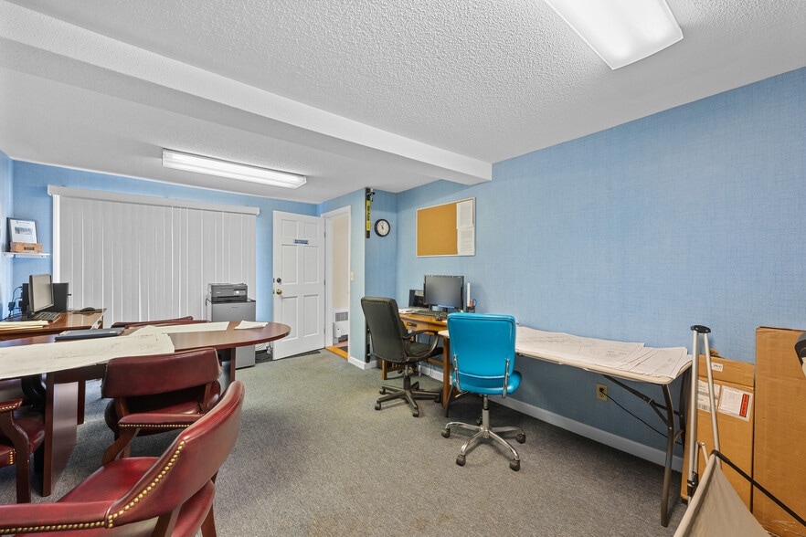 More Photos Of 287 W Boylston St, West Boylston Office For Sale