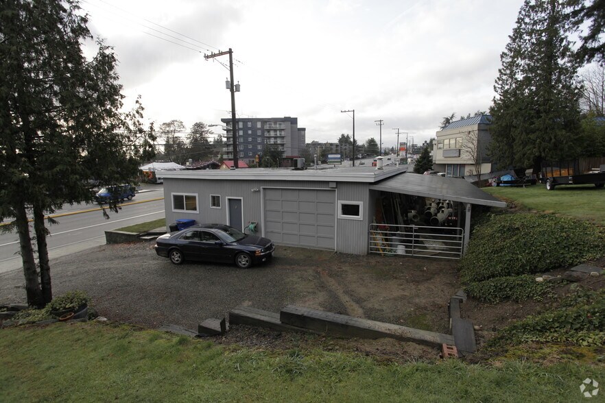 More Photos Of 15041 Bothell Way NE, Lake Forest Park Freestanding For Lease