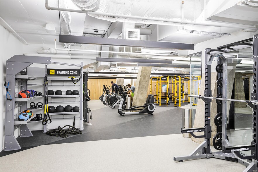 More Photos Of 2020 K St NW, Washington Office For Lease