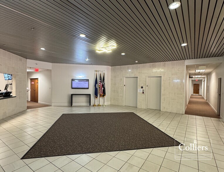 More Photos Of 145 N Church St, Spartanburg Office For Sale