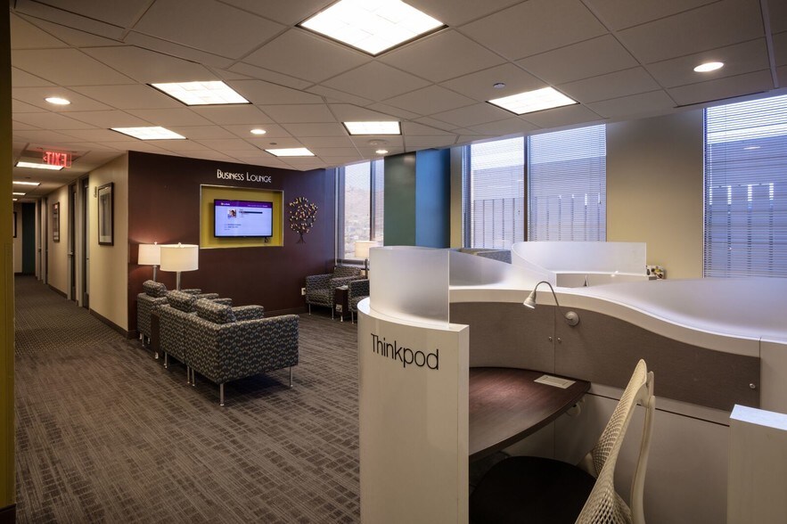 More Photos Of 221 N Kansas St, El Paso Office For Sale