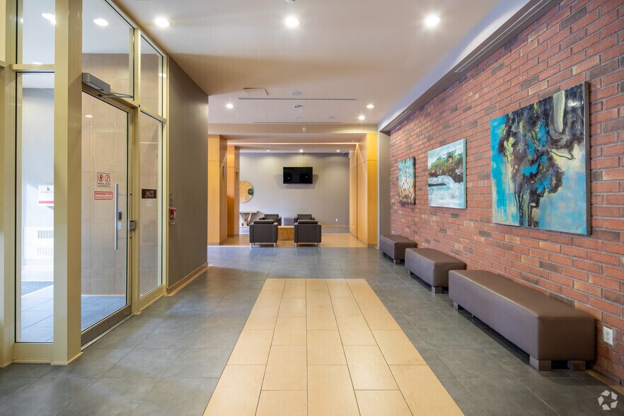 More Photos Of 167 Church St, Toronto Apartments For Lease