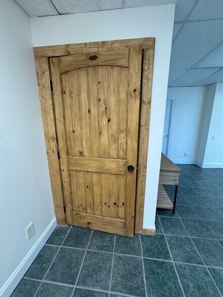 More Photos Of 332 2nd Ave E, Oneonta Office For Sale