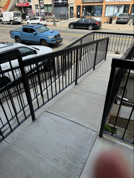 More Photos Of 4236 162nd St, Flushing Medical For Lease
